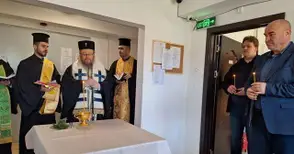 Митрополит Наум освети оабновеното общежитие на Спортното училище