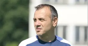 Ивайло Кирилов: С час и половина тренировка не се става голям футболист Щом Кристиян Господинов успя и други трябва да могат, дава пример наставникът