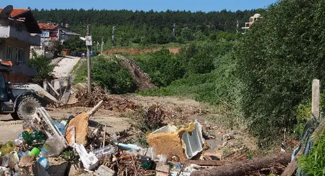 Разпоредиха хората да напуснат 27 опасни имота в Аспарухово Разпоредиха хората да напуснат 27 опасни имота в Аспарухово