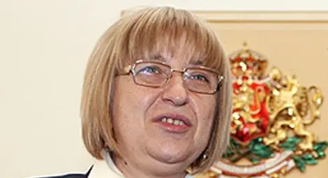 Цецка Цачева: Нямаме финансов ресурс за оздравяването на КТБ