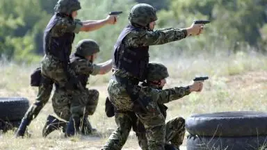 Бивши&nbsp;командоси&nbsp;в&nbsp;Камбоджа: Сега там е&nbsp;по-добре, отколкото в България