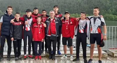 Младите локомотивски гребци сред медалистите на държавното