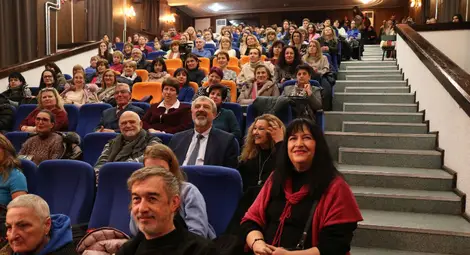 Учители от Националното училище по изкуствата в Русе  представиха бутиков концерт по случай 65-ата годишнина  от създаването на институцията