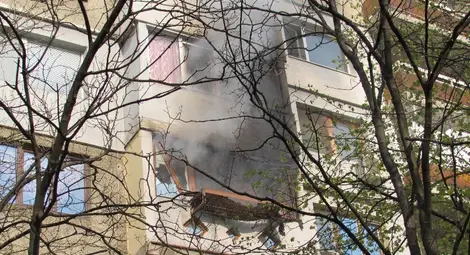 Съмнение за дете в горящ апартамент събра 4 пожарни пред блок &bdquo;Шабла&ldquo;