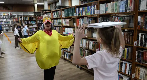 Нощта на Андерсен в русенската библиотека: Гласът на Русалката