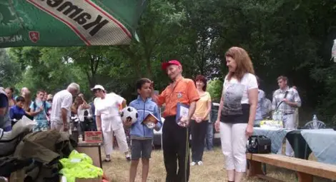 Бай Петър Балерината преплува Дунав на 87 години