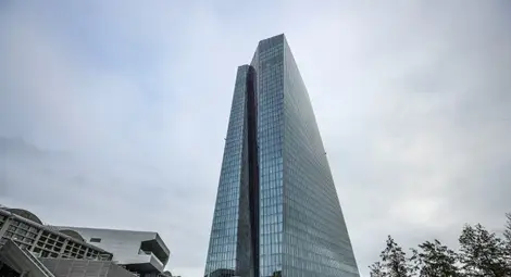 ЕЦБ с временни капиталови облекчения заради коронавируса