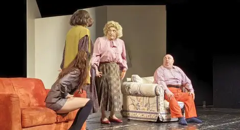 Боян Иванов за &bdquo;Натюрморт със затлъстял племенник&ldquo;: Винаги съм се старал при подбора на текстове да е пъстро и различно - като живота