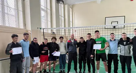 С училищно състезание  ,,Лъвски скок" и рецитал Икономическата гимназия в Русе отбеляза 152-та годишнина от гибелта на Васил Левски