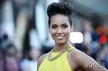 Блекбери уволни Алиша Кийс като творчески директор