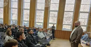 Енергията на бъдещето – студенти от Физико-технологичния факултет на ПУ „Паисий Хилендарски“ срещат експерти от ядрената енергетика