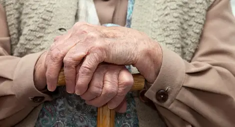 НОИ изплаща Covid добавката за ваксинирани пенсионери