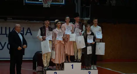 Михаела Луканова и Теодор Иванов станаха Мис и Мистър Танц 2022 в Русе /галерия/