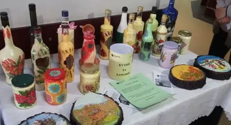 Ръчно изработени сувенири събраха 353 лева за &bdquo;Добрия самарянин&ldquo;