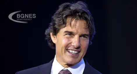 Том Круз се подмладява с маска за лице от изпражнения на славей