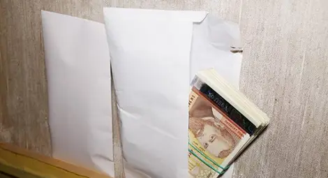 В дома на арестувания съдия – лукс, кич и 35 хил. лева в брой В дома на арестувания съдия – лукс, кич и 35 хил. лева в брой