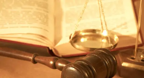 Потвърдено е задържането на обвиняем за причинена средна телесна повреда в новогодишната нощ в Русе