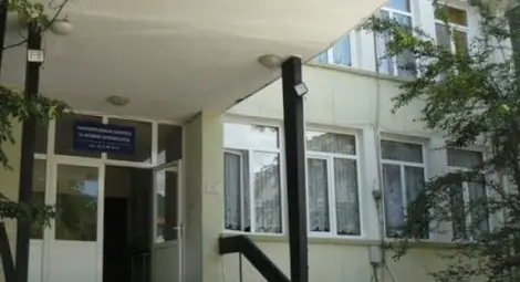 Ловец от Аляска дари 10 000 долара на болницата в Девин Ловец от Аляска дари 10 000 долара на болницата в Девин