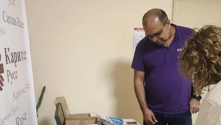 Започна благотворителният мартенски базар на Каритас Русе