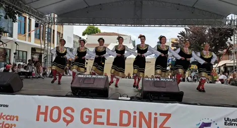 Танцовият клуб към читалище "Пробуда 1923" в Долна Студена с блестящо участие в Балканския фолклорен фестивал в Одрин