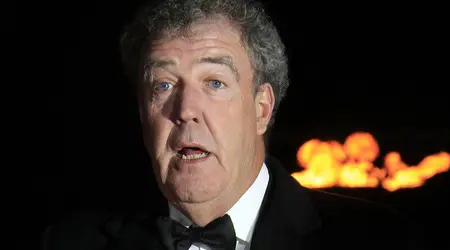 Би Би Си уволни Джеръми Кларксън