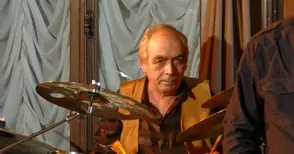 Приятели и почитатели аплодираха горещо джазмена Илко Петров