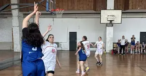 Баскетболистките тръгнаха със загуби на държавните финали