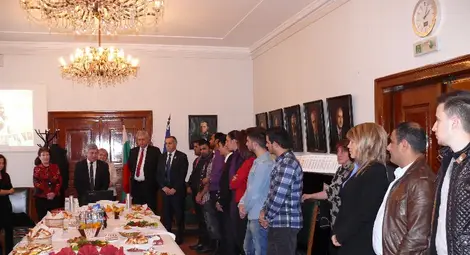 Ректорът Белоев поздрави  студентите от чужбина