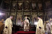 Разследват сръбски владика за.....разврат