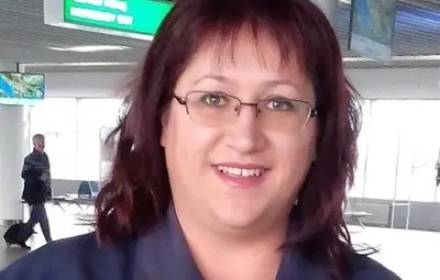 Евелина, чистачка от летището: Удари ме гръм – премиерът ме направи значима! Евелина, чистачка от летището: Удари ме гръм – премиерът ме направи значима!