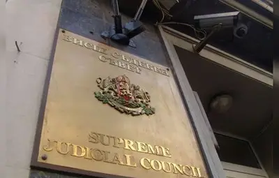 200 протестиращи обсадиха ВСС