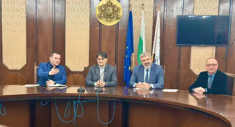 Подкрепата за културните институции в Русе бе тема на среща между кмета и министъра на културата