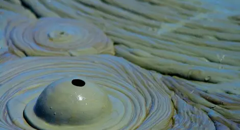 20 сюжета от Калните вулкани в Румъния показват как диша Земята