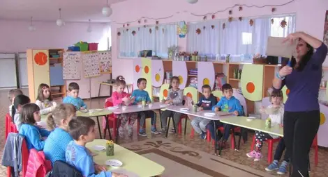 60 деца се учиха как  да създават комикс