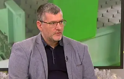 Проф. Момеков: Избягвайте млечни продукти 2-3 часа преди и след прием на антибиотици