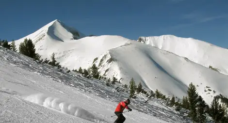 Трагедия в стил "Шумахер" в Банско: 46-годишен скиор загина при спускане между две писти