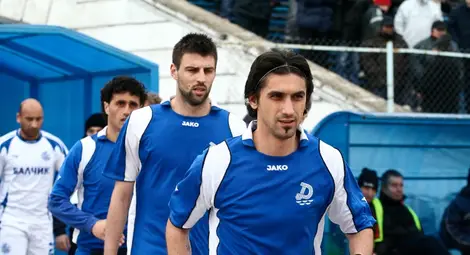 Емил Иванов се качва със стъпало на треньорския фронт Емил Иванов се качва със стъпало на треньорския фронт