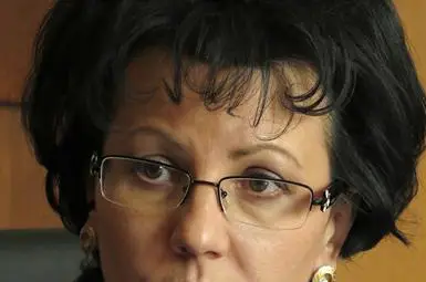 Румяна Арнаудова: 2 чиновнички и помагачът им са взели 20 подкупа за месец