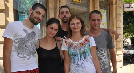 Фотографи пътешественици видяха през обектива другото лице на Русе