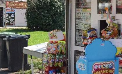 Крадци удариха джакпота в павилион за цигари