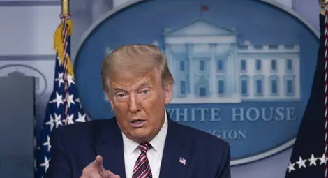 Тръмп отново със страници във Фейсбук и Инстаграм