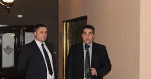 Димитър Недялков със значка за принос в икономическото развитие на Русе