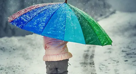 Времето в понеделник: Жълт код за валежи от сняг и дъжд в 11 области Времето в понеделник: Жълт код за валежи от сняг и дъжд в 11 области