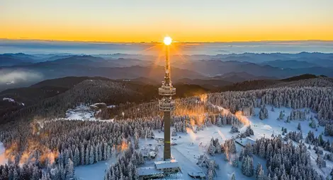 Милчо Йовчев гледа света отвисоко още от далечната 1985 година