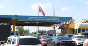 70 чуждестранни шофьори изненадани с фишове на Дунав мост