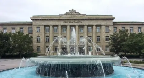 Жена мамила в нета с обещание за кредити до 100 000 лева