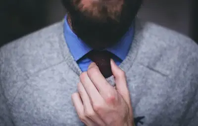 Търсят се мъже, за да им галят брадите срещу заплащане