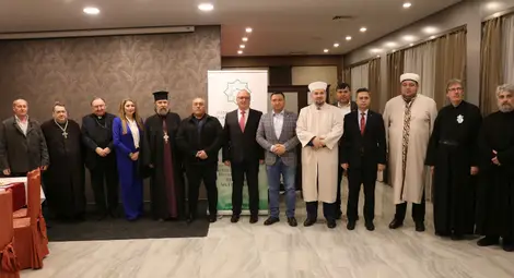 В Русе се състоя празнична вечеря ифтар, на която домакин беше районният мюфтия Юджел Хайредин В Русе се състоя празнична вечеря ифтар, на която домакин беше районният мюфтия Юджел Хайредин