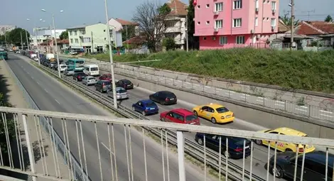 Въвеждат нова организация на движението заради ремонта на бул."Липник"