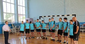 Награди от кмета за талантите на мартенската хандбална школа